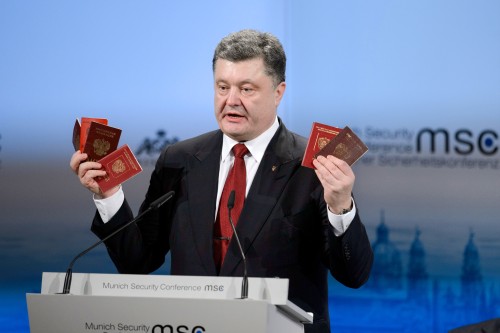 Poroshenko-Passports_msc2015